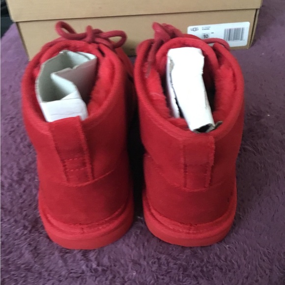 NWT Ugg Australia Neumel Red Suede Chukka Booties - Picture 3 of 14
